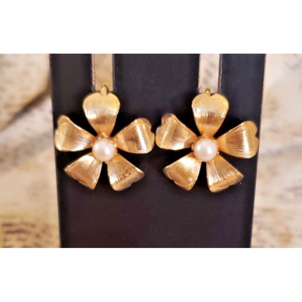 Delicate Textured Gold-Tone Flower Clip-on Earrings with Faux Pearl Center